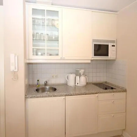 Apartment Appartementhaus Strandstrasse 32 Kuehlungsborn