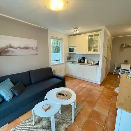 Apartment Appartementhaus Strandstrasse 32 Kuehlungsborn