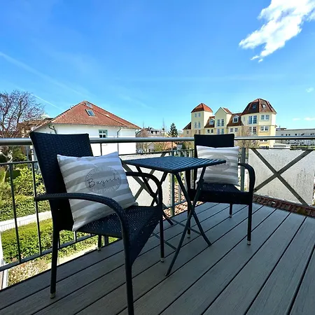 Appartementhaus Strandstrasse 32 * Ostseebad Kühlungsborn